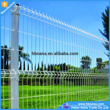 Electic galvanized welded wire mesh fence / Factory price fence panels for sale